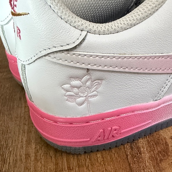 Nike Air Force 1 lotus flower limited edition shoes size 7.5 women or 5.5 Youth - Picture 6 of 15
